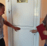 Виталий Новосёлов и Дмитрий Франчук помогли школе № 93 в Барабинске с заменой дверей - Барабинский район