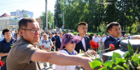 В Горно-Алтайске почтили память первого главы Республики Алтай Валерия Чаптынова - Правительство Республики