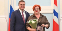 Виталий Хоценко вручил государственные и региональные награды выдающимся омичам в канун Дня России - ИА Омскрегион