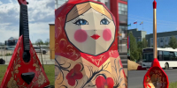 Гигантские матрёшка, ложка и балалайка под хохлому украсили Сургут - РИЦ Югра
