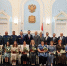 Губернатор Омской области Виталий Хоценко наградил многодетных родителей, бойцов СВО и педагогов - Вечерний Омск