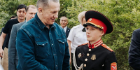 Юрий Трутнев посетил Республиканскую кадетскую школу-интернат в Улан-Удэ - ИА Байкал Медиа Консалтинг