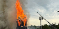 Появилось видео, как горит 200-летний храм - Gubdaily.Ru