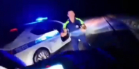 Кадр из видео наезда на сотрудника ДПС. Видео: СУ СК России по Оренбургской области - Ural56.Ru
