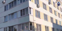 Ребенок выпал из окна в Синявино - 47 новостей