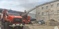 В результате пожара на складе в Новосибирске никто не пострадал - M24.Ru