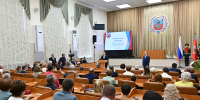 Губернатор Виктор Томенко вручил жителям региона государственные награды Российской Федерации и Алтайского края - Администрация Алтайского края