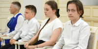 Герои Верхневолжья, многодетные родители, лидеры отраслей: Виталий Королев накануне Дня России наградил жителей Тверской области - Газета Нелидовские известия