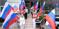Советы ТОС Сочи и предприятия курорта присоединились ко Всероссийской акции «Флаги России» - Администрация г. Сочи