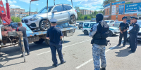 Рейд по парковкам ТЦ: три авто изъято - УФССП по Удмуртской Республике