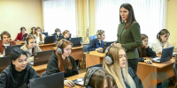 Сегодня выпускники школ сдали экзамены по обществознанию и физике - Мурманский вестник