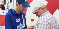 Активисты «Единой России» поздравили жителей Махачкалы с Днем России - РИА Дагестан