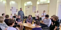 Тест Джефа провёл диакон Артемий Пономарев для отдыхающих на летней школьной площадке - Братск-Православный
