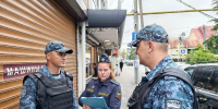 Сарай, конюшня и 19 протоколов: приставы убедили сочинку освободить чужую землю - Sochi24.tv