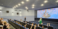 Жители Курска и гости города продолжают принимать участие в мероприятиях городского творческого проекта «Курск-2026. Лето в городе» - Городские Известия