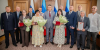 Пасечник в канун Дня России вручил государственные награды отличившимся жителям ЛНР - Луганский Информационный Центр