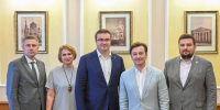 Виталий Хоценко и Сергей Безруков обсудили культурные проекты и театральную жизнь Омской области - Правительство Омской области