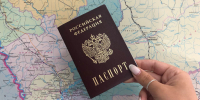 Первые паспорта торжественно получили юные амурчане ко Дню России - gtrkamur.ru - ГТРК Амур