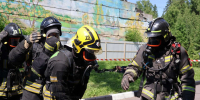 Новомосковские спасатели вошли в топ-10 лучших газодымозащитников ЦФО  - ТК Первый Тульский