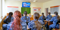В Марий Эл ветеран Росгвардии провел патриотическое занятие с молодыми сотрудниками вневедомственной охраны - Росгвардия