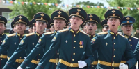 Виталий Хоценко посетил выпускной молодых офицеров Омского автобронетанкового института - ИА Омскрегион