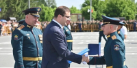 Губернатор Виталий Хоценко поздравил выпускников Омского автобронетанкового инженерного института - Вечерний Омск