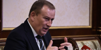 Губернатор Александр Дрозденко поздравил жителей Ленинградской области с Днем России - 47Channel.Ru