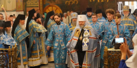 В годовщину основания Кемеровской епархии глава Алтайской митрополии принял участие в соборном богослужении в кафедральном Знаменском соборе города Кемерово - Алтайская митрополия