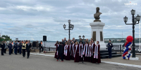 Цветы возложили к памятнику Андрею Дерябину в День России и День города в Ижевске - ИА Удмуртия
