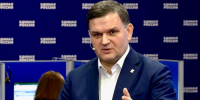 Сенатор Сергей Перминов поздравил земляков с Днем России - 47Channel.Ru