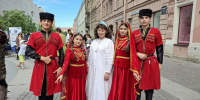 Народные песни, хороводы и средневековые танцы: в Петербурге прошел фестиваль «Аллеи мифов и легенд» - Spbdnevnik.ru