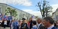 Гатчина отмечает День России парадом дружбы народов - ЛенТВ24