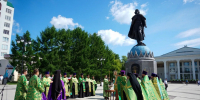 В Кирове у памятника Невскому отслужили молебен и попросили о «годе Победы» - Newsler.Ru