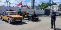 От ретроавтомобилей до БПЛА: в Кирове в День России прошла акция «Один день с полицией» - VyatkaKirov.Ru