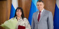 По поручению Президента Российской Федерации Владимира Владимировича Путина Леонид Пасечник вручил государственные награды нашим землякам - Жизнь Луганска