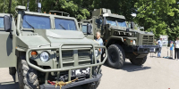 Росгвардейцы провели в Туле демонстрацию техники и вооружения ко Дню России - Росгвардия