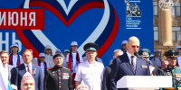 День России: выпуск молодых офицеров, вальс и прохождение маршем увидели пензенцы на главной площади города. Фоторепортаж - Penza-Post.Ru