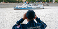 Около 120 спасателей патрулируют столичные реки и водоемы из-за жаркой погоды - Вечерняя Москва