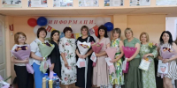 Депутат Елизавета Жукова поздравила социальных работников села Детляжка с профессиональным праздником - Городское Собрание
