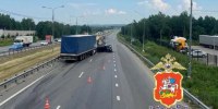 Два человека пострадали при столкновении пяти автомобилей в Подмосковье - M24.Ru