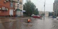 Из‑за сильного дождя в Барнауле образовались скопления воды / Фото: мэрия Барнаула - ИА Амител