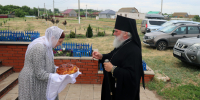 Божественную литургию в храме Казанской иконы Божией Матери с. Перевозинка Бузулукского района - Бузулукская Епархия