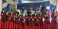 Александр Куренда поздравил жителей села Разбитый Котел с Днем России - Городское Собрание