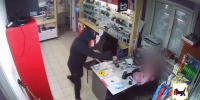 В Иркутской области мужчина ограбил магазин с игрушечным пистолетом - 1-LINE