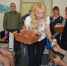 Волгоградские партийцы и активистки СДСЖР поздравили проходящих лечение участников СВО с Днем России - Справедливая Россия