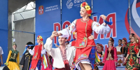 Виталий Хоценко дал старт празднованию Дня России в Омске - Gazeta-Avangard.Ru