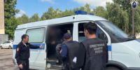 Видео СК с места преступления: мальчишке всадили нож в грудь из‑за пакета с продуктами - КТВ-ЛУЧ