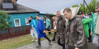 Сенатор РФ Сергей Муратов принял участие в Никольском крестном ходе в Курганской области - Область 45
