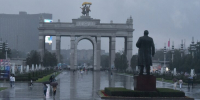 Сильный ливень с грозой обрушился на Москву - M24.Ru