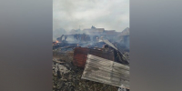 Три дома сгорели из-за удара молнии в Оренбургской области - M24.Ru